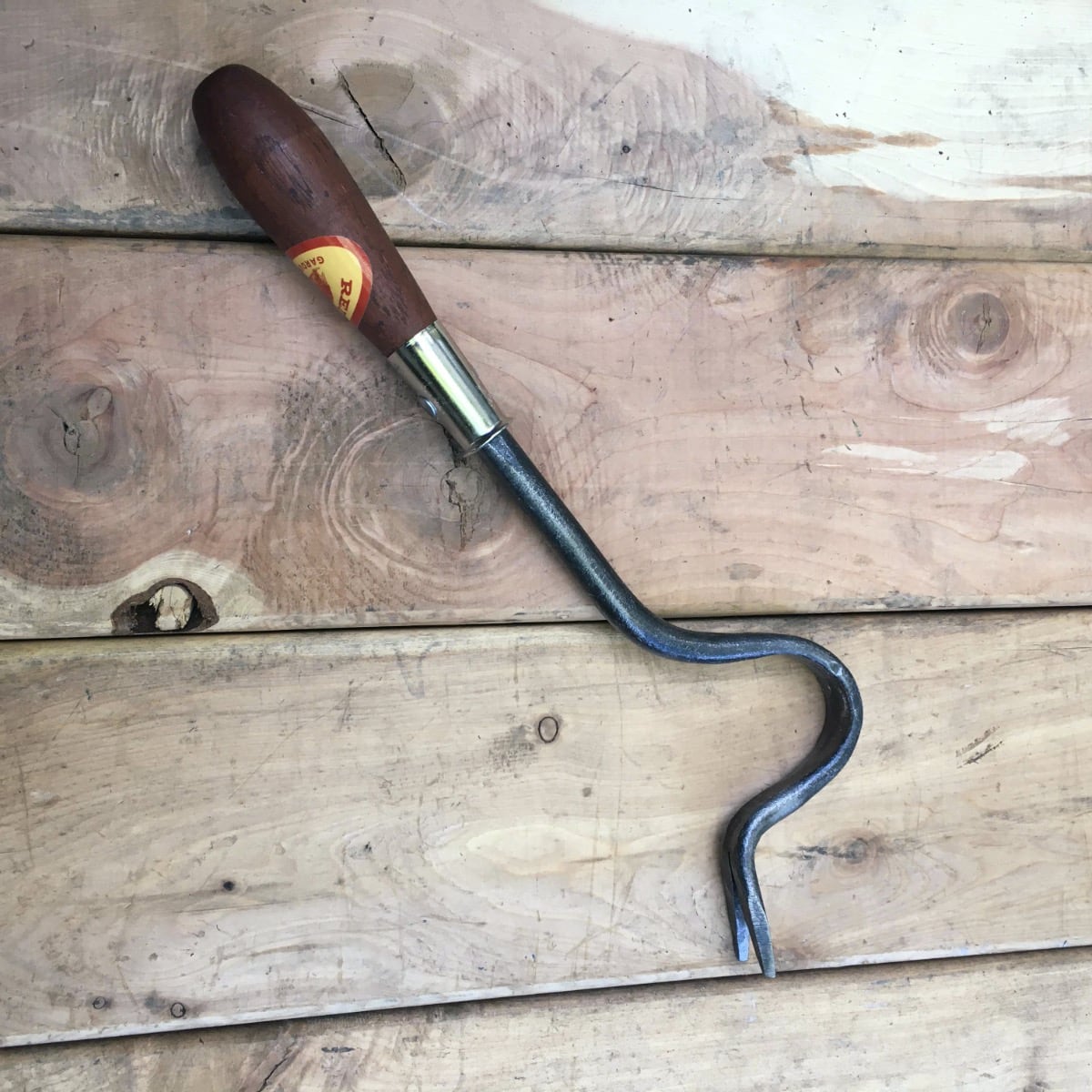 The fulcrum weeder is one of many great tools for weeding, and is best for people who like to pull rather than slice weeds.