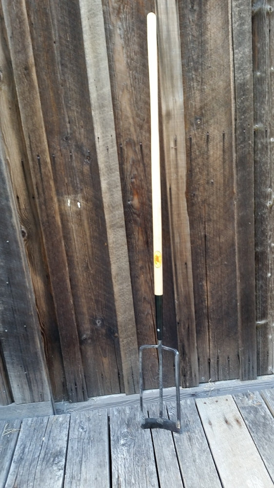 Clay Spade