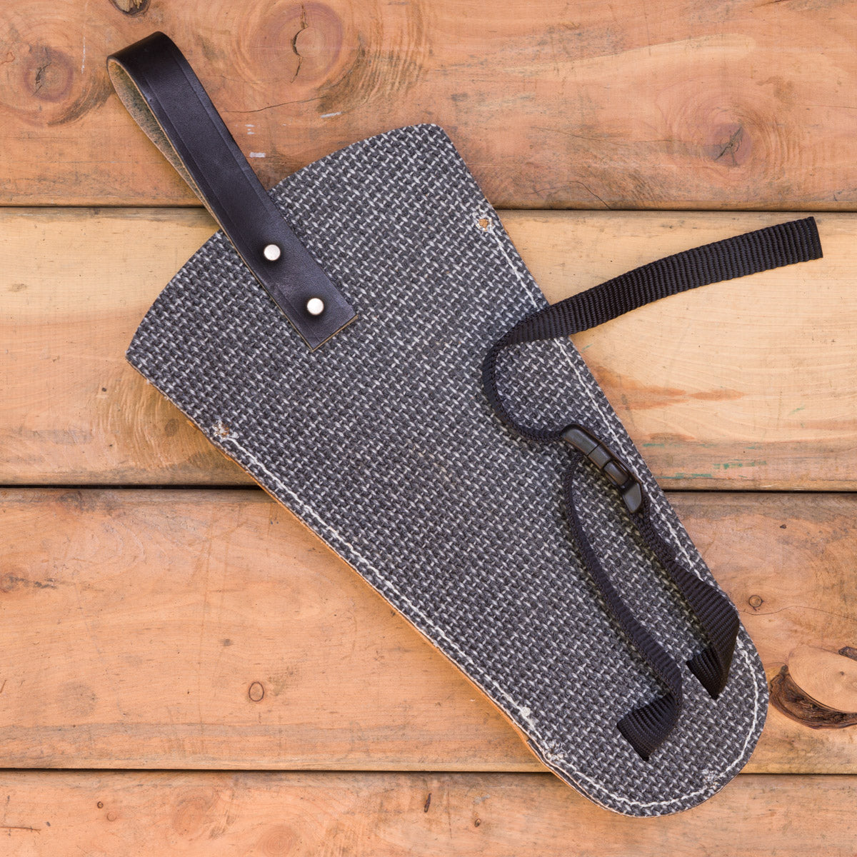 Lopper/Pruner Pouch back