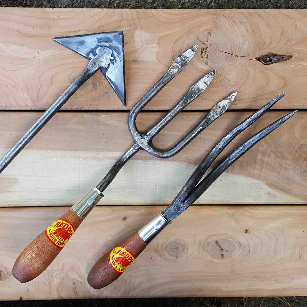 Three other tools good for lefties or righties are the broadarrow weeder, digging fork, and Jekyll weeder.